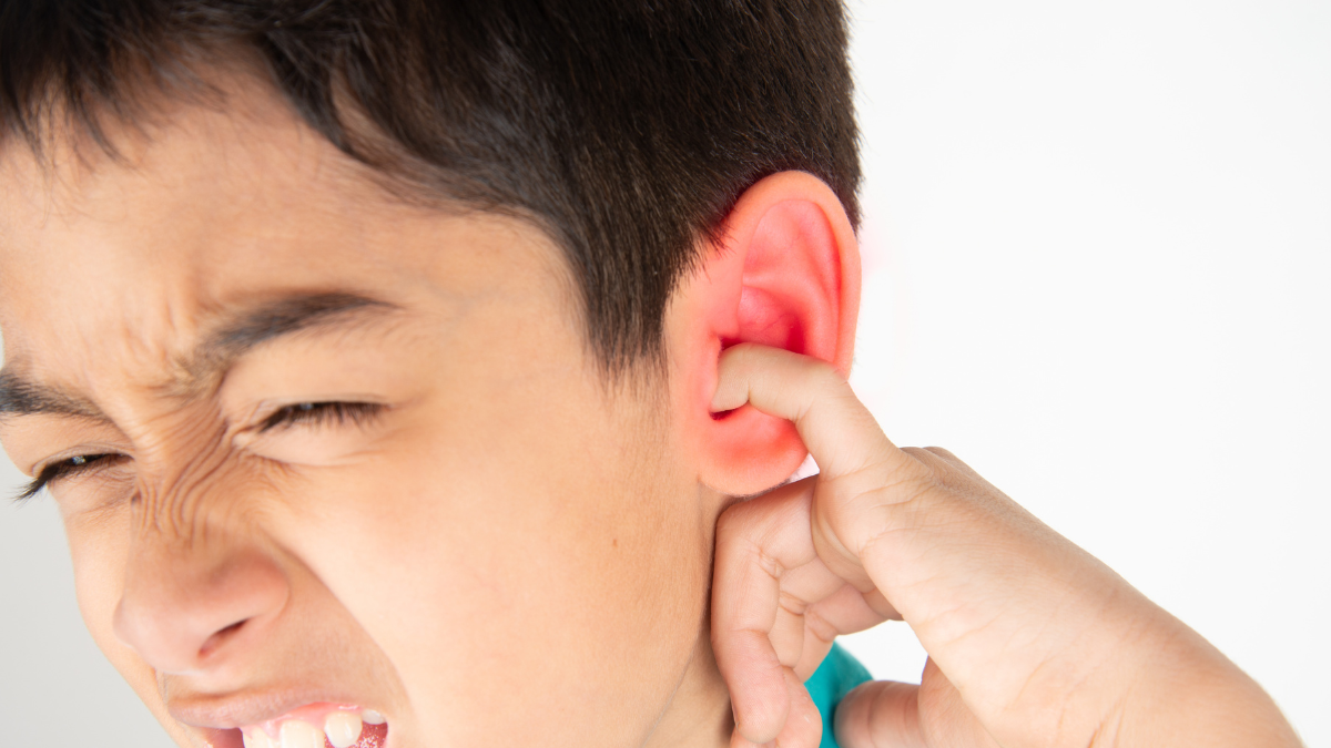 Viêm Tai Giữa Chảy Mủ: Có Nên Dùng Máy Trợ Thính Không? Lời Khuyên Từ Chuyên Gia 